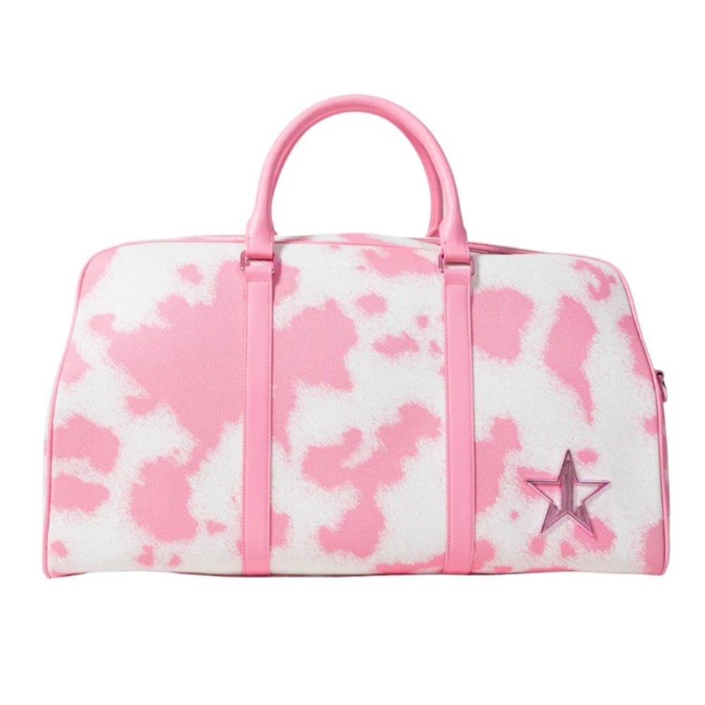 ISO - Jeffree Star Limited Edition Cow girl weekender bag 💕